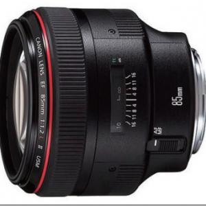 只愛定焦頭 展現(xiàn)與眾不同的人像攝影風潮