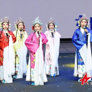 七公主童星組合應(yīng)邀參加2018“快樂陽光”《青山綠水家鄉(xiāng)美》第十四屆中國少年兒童歌曲卡拉OK電視大賽全國總決賽