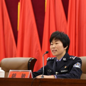 胡敏說兩會：習(xí)近平為振興實(shí)體經(jīng)濟(jì)再鼓勁，最大限度釋放創(chuàng)新創(chuàng)業(yè)創(chuàng)造動能