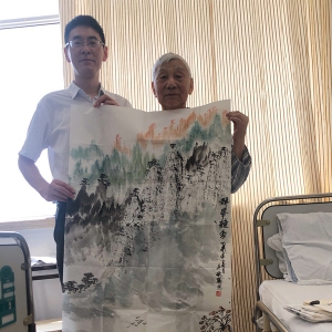 閔行區衛計委宋琪趕到醫院探望老友劉松林會長