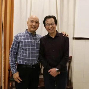 陸軍：一個人與一個劇種 ——序壽建立新著《戲悅人生》