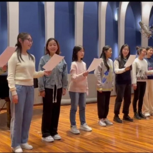 原創歌曲《花季 雨季》 時尚、律動、充滿朝氣